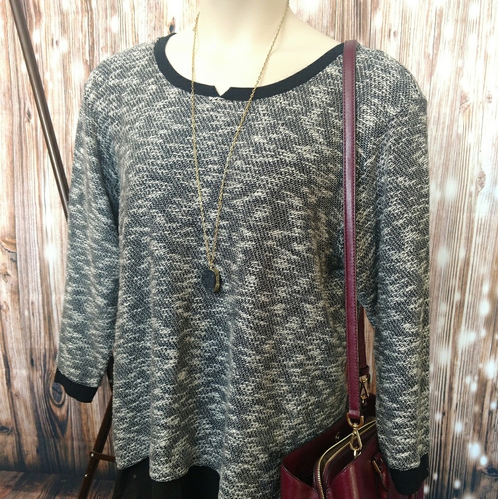 !!!3 for $25!!! 2x Vince Camuto Sweater w/ Chiffon